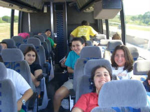 04bus.jpg